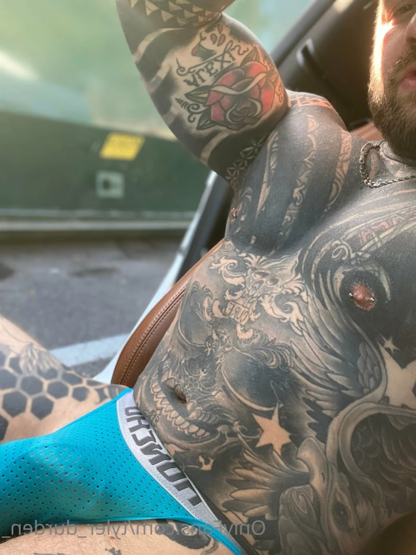 Durden [ tattoosaredumb ] Onlyfans leaked photo 14763759 on Hotleaks.tv