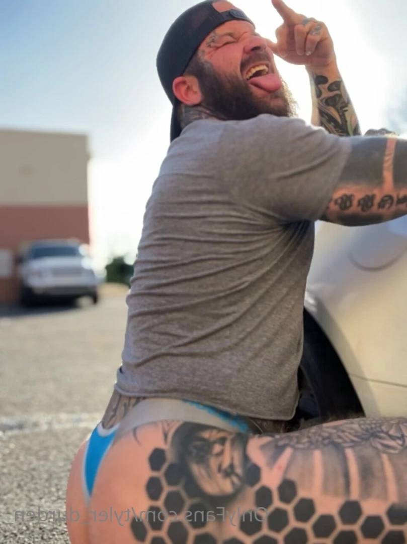 Durden [ tattoosaredumb ] Onlyfans leaked photo 15347030 on Hotleaks.tv