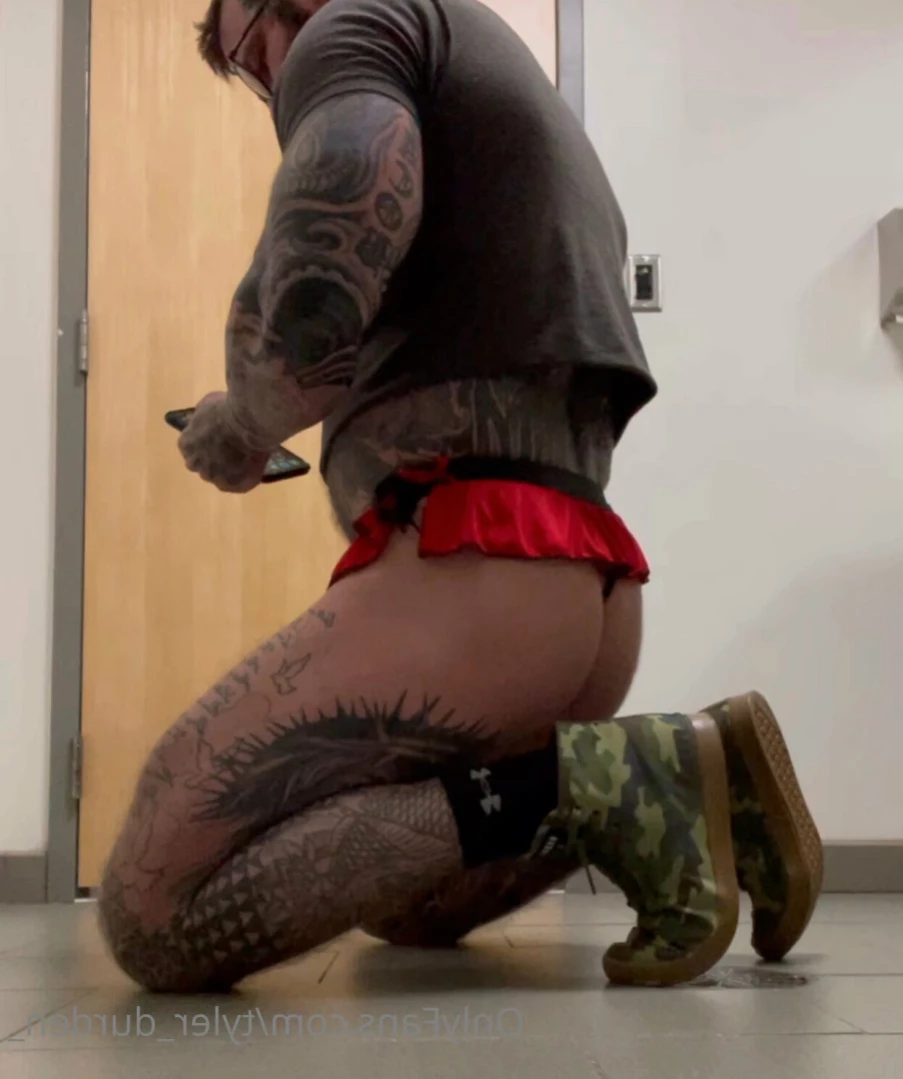 Durden [ tattoosaredumb ] Onlyfans leaked photo 15640237 on Hotleaks.tv