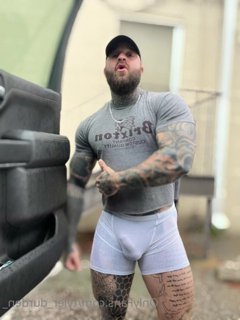 Durden [ tattoosaredumb ] Onlyfans leaked photo 15892572 on Hotleaks.tv