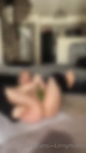 1628935