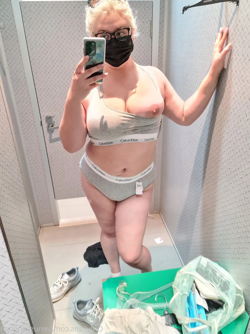 Venus Van Gogh [ venusvangogh ] Onlyfans leaked photo 9193066 on Hotleaks.tv