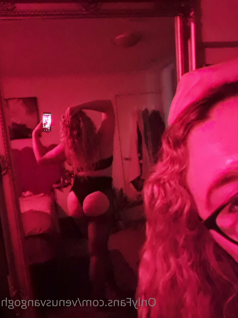 Venus Van Gogh [ venusvangogh ] Onlyfans leaked photo 9194596 on Hotleaks.tv