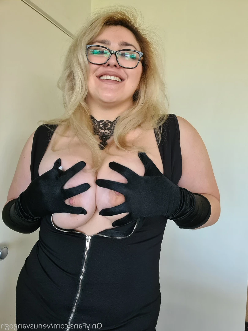Venus Van Gogh [ venusvangogh ] Onlyfans leaked photo 9195934 on Hotleaks.tv