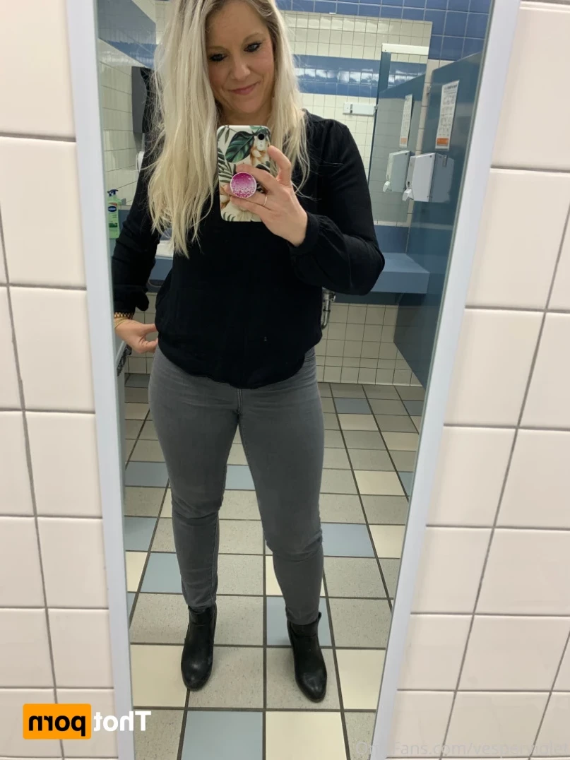 Vesper Violet [ vesperviolet ] Onlyfans leaked photo 14915789 on Hotleaks.tv