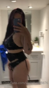 7916427