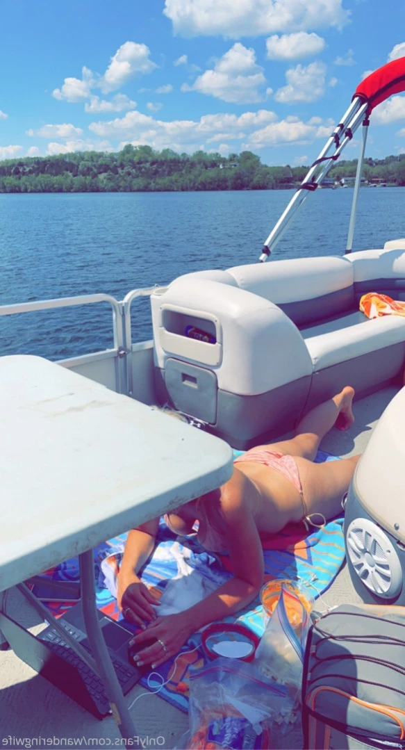 wanderingwife Onlyfans leaked photo 11832472 on Hotleaks.tv