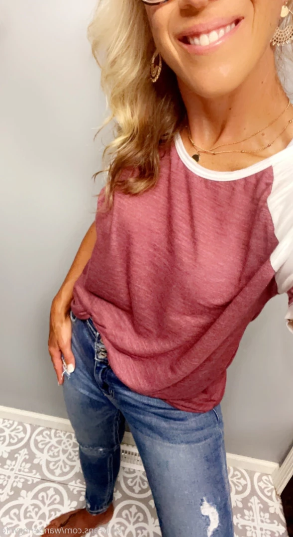 wanderingwife Onlyfans leaked photo 14768340 on Hotleaks.tv