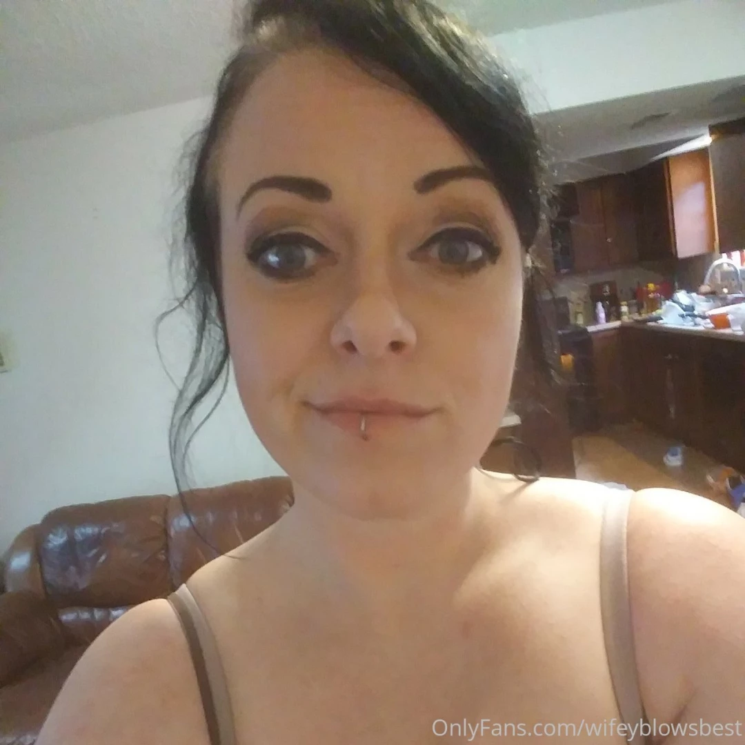 wifeyblowsbest Onlyfans leaked photo 16839940 on Hotleaks.tv
