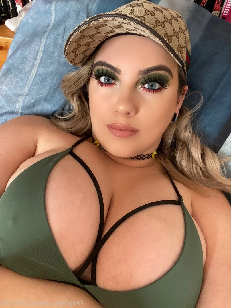 Stephanie [ lipstickqueen ] Onlyfans leaked photo 716617 on Hotleaks.tv