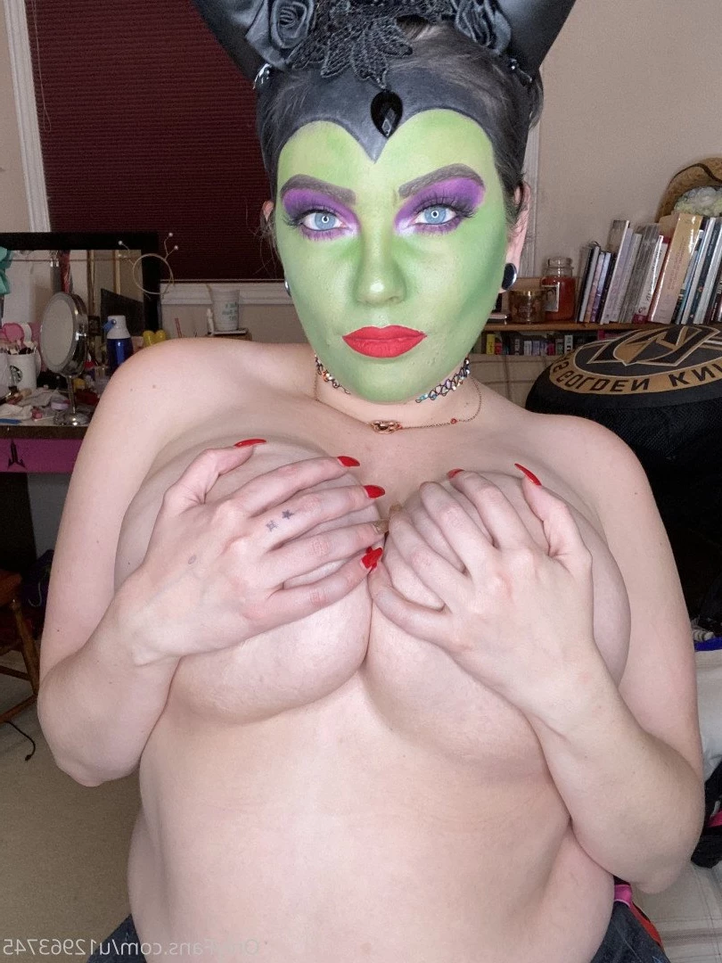 Stephanie [ lipstickqueen ] Onlyfans leaked photo 716659 on Hotleaks.tv