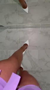 7907927