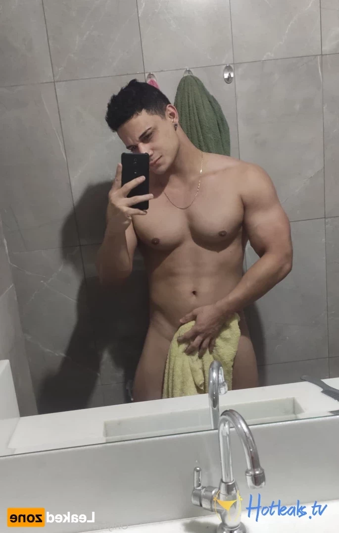 Carlos [ xcarlos99 ] Onlyfans leaked photo 16492445 on Hotleaks.tv