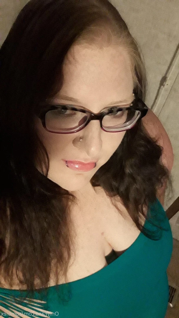 PrettyEyesChubbyThighs [ xlady_succubusx ] Onlyfans leaked photo 9707061 on Hotleaks.tv