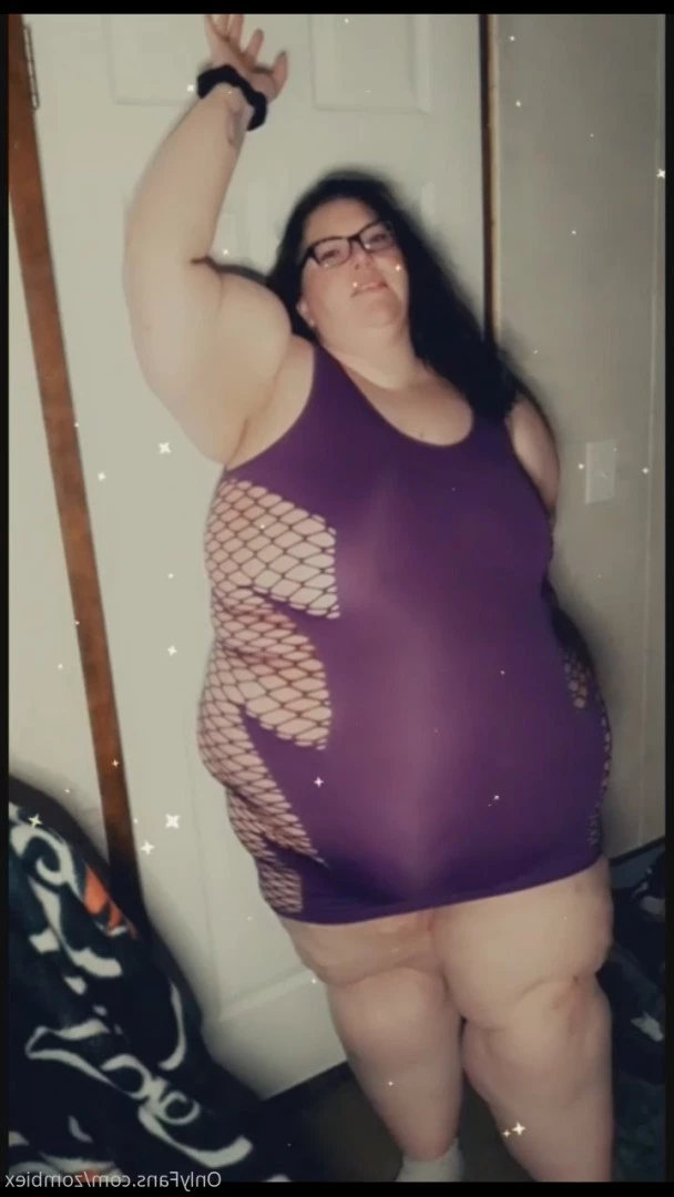 PrettyEyesChubbyThighs [ xlady_succubusx ] Onlyfans leaked photo 9707359 on Hotleaks.tv