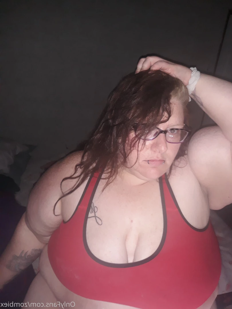 PrettyEyesChubbyThighs [ xlady_succubusx ] Onlyfans leaked photo 9707386 on Hotleaks.tv