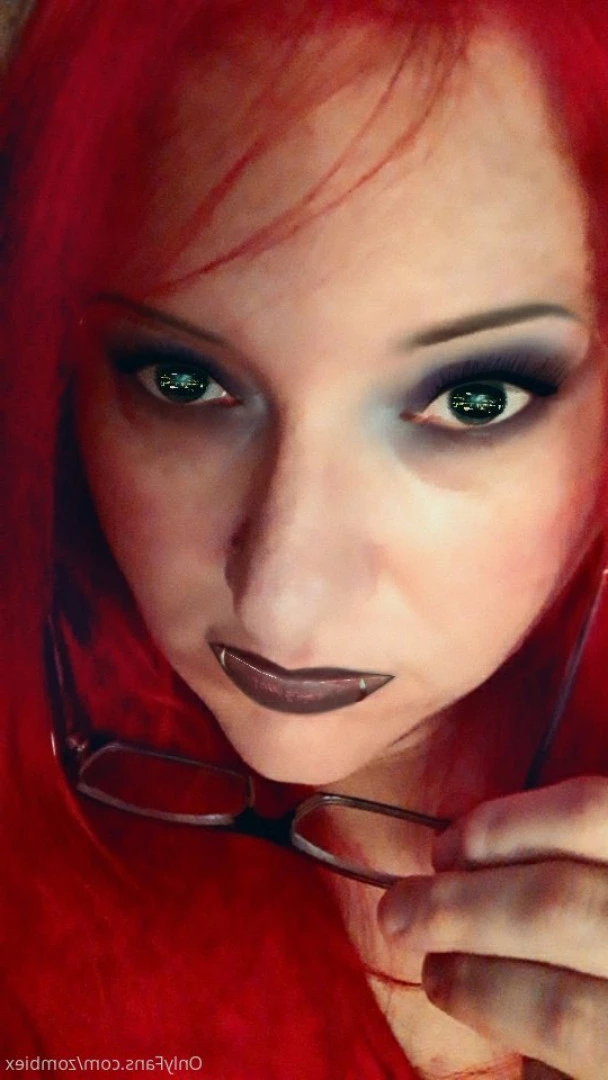 PrettyEyesChubbyThighs [ xlady_succubusx ] Onlyfans leaked photo 9708288 on Hotleaks.tv