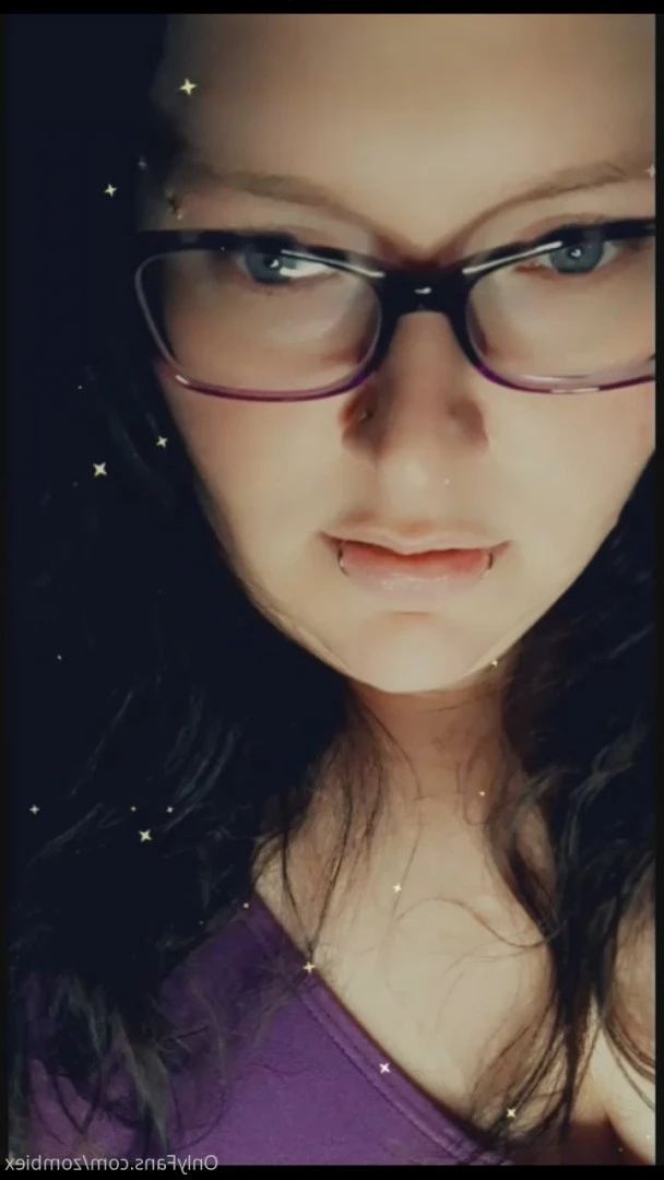 PrettyEyesChubbyThighs [ xlady_succubusx ] Onlyfans leaked photo 9708332 on Hotleaks.tv