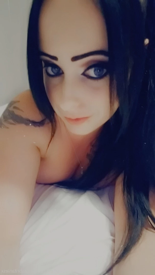 MissBritanieS [ xmissbritaniesx ] Onlyfans leaked photo 12399175 on Hotleaks.tv
