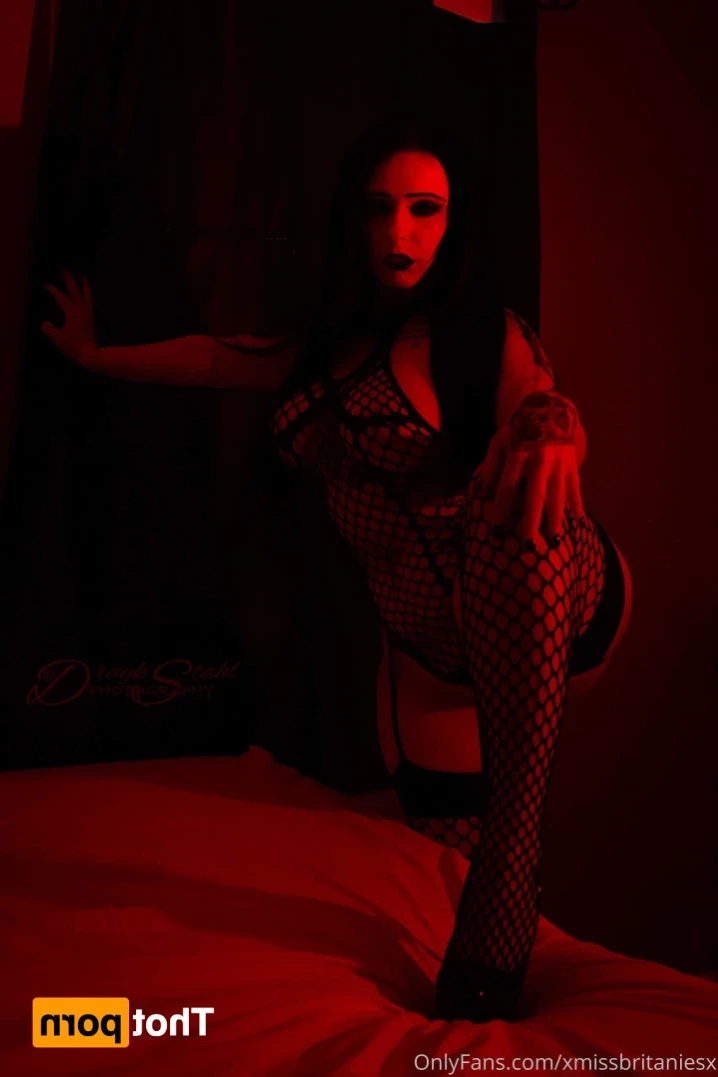 MissBritanieS [ xmissbritaniesx ] Onlyfans leaked photo 13425414 on Hotleaks.tv