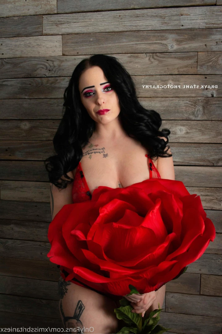 MissBritanieS [ xmissbritaniesx ] Onlyfans leaked photo 14381201 on Hotleaks.tv