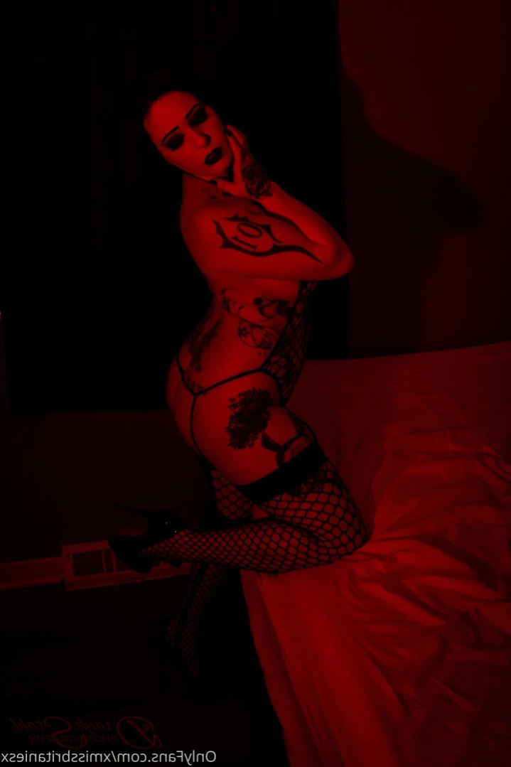 MissBritanieS [ xmissbritaniesx ] Onlyfans leaked photo 14504491 on Hotleaks.tv