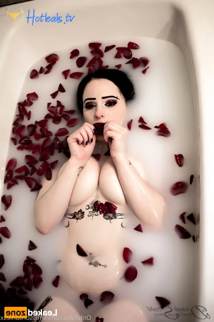 MissBritanieS [ xmissbritaniesx ] Onlyfans leaked photo 14517940 on Hotleaks.tv