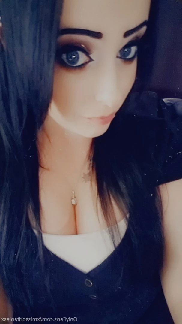 MissBritanieS [ xmissbritaniesx ] Onlyfans leaked photo 14836291 on Hotleaks.tv