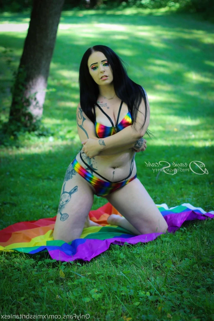 MissBritanieS [ xmissbritaniesx ] Onlyfans leaked photo 15020777 on Hotleaks.tv