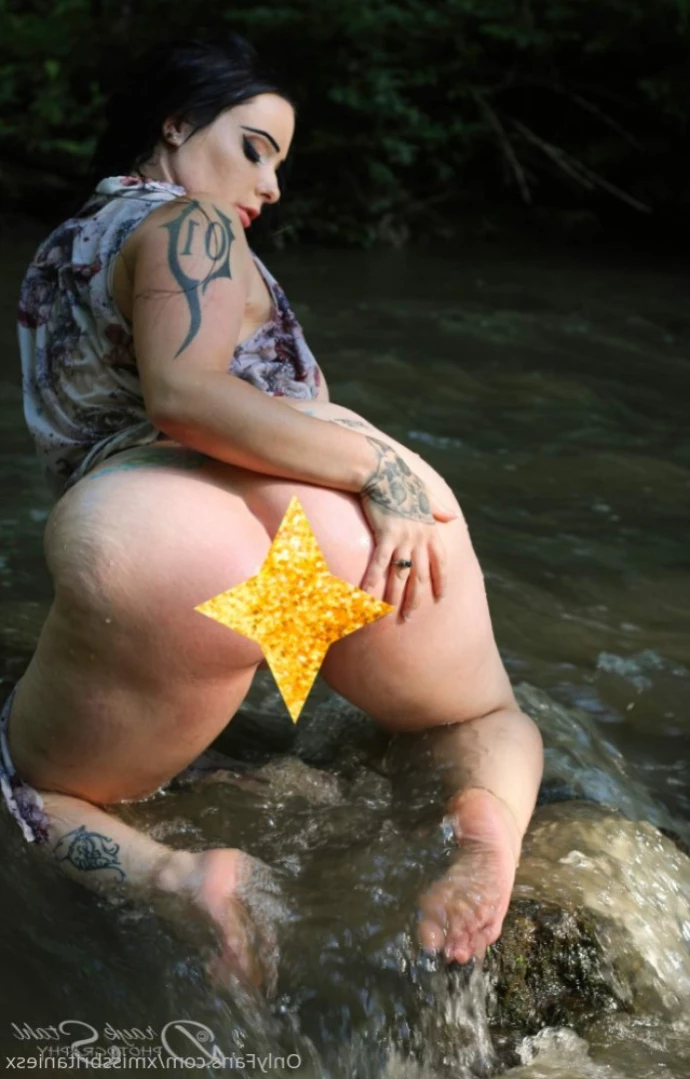 MissBritanieS [ xmissbritaniesx ] Onlyfans leaked photo 15321021 on Hotleaks.tv