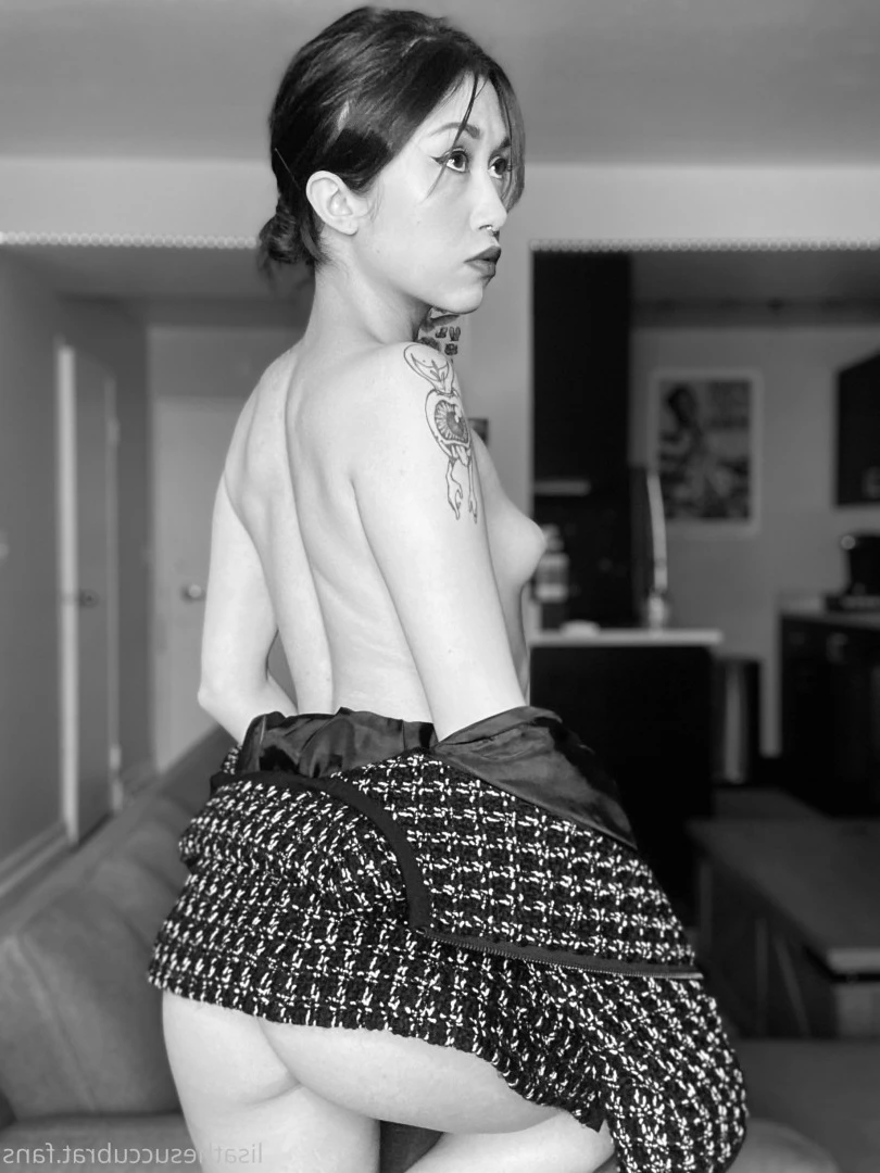 papa lisa [ lisathesuccubrat ] Onlyfans leaked photo 9452070 on Hotleaks.tv