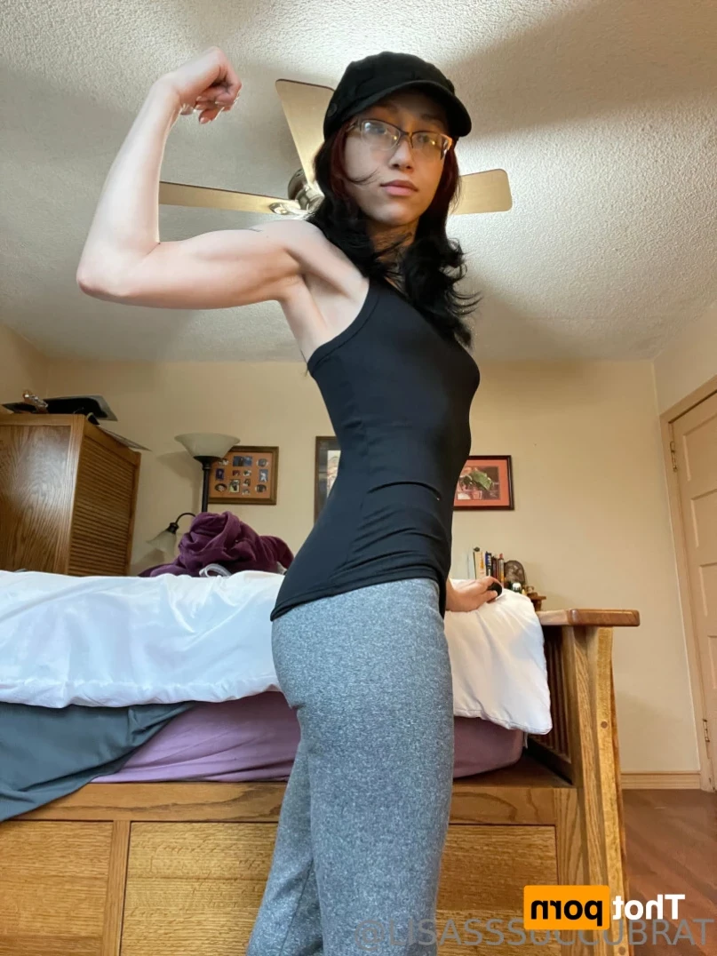 papa lisa [ lisathesuccubrat ] Onlyfans leaked photo 14792914 on Hotleaks.tv