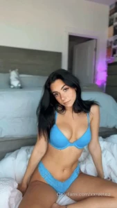 7889600