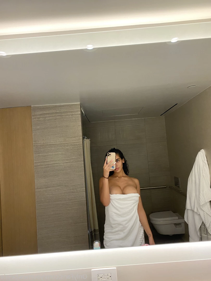 Did we just become best friends? [ yournewbestie ] Onlyfans leaked photo 9190272 on Hotleaks.tv