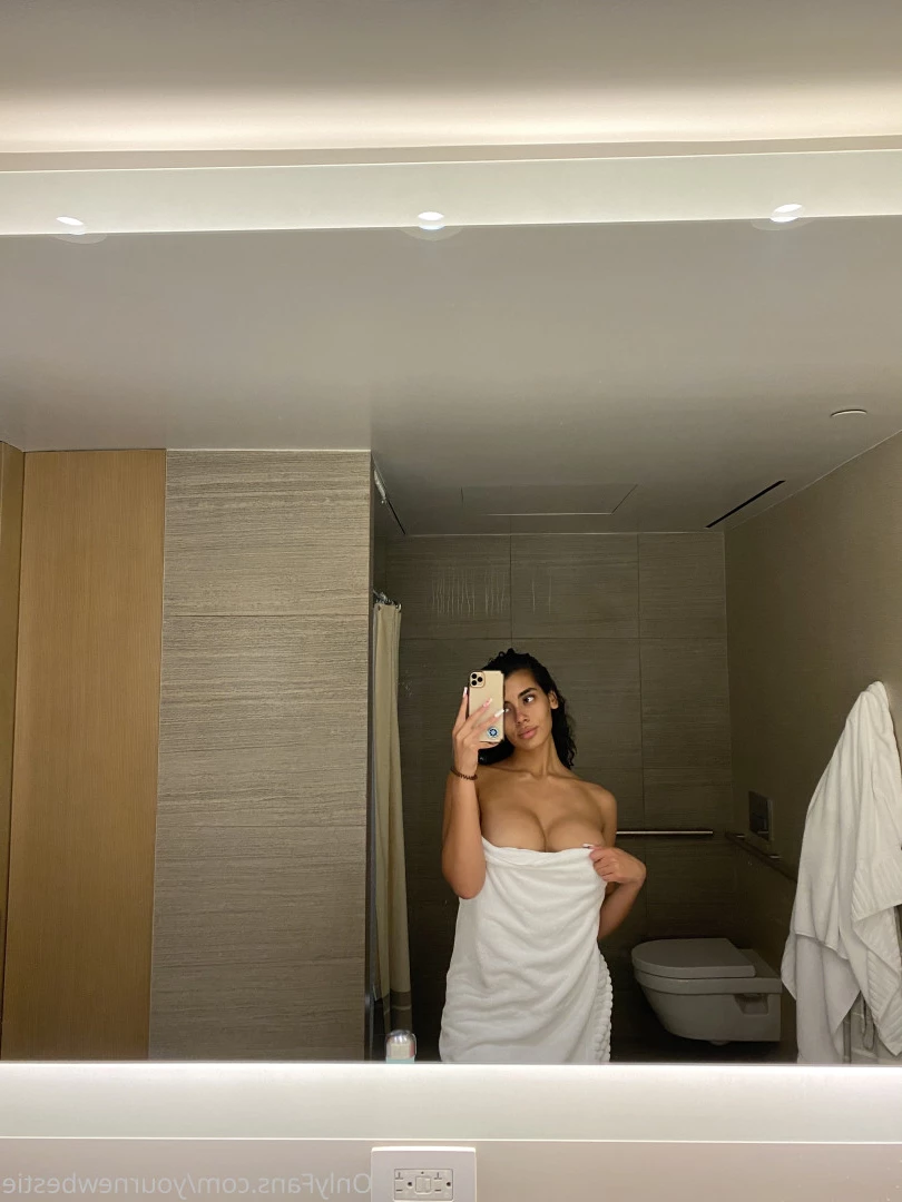 Did we just become best friends? [ yournewbestie ] Onlyfans leaked photo 9190443 on Hotleaks.tv