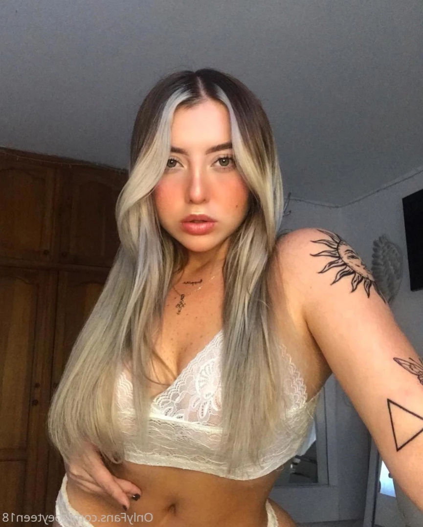 Zoeyteen [ zoeyteen18 ] Onlyfans leaked photo 12350783 on Hotleaks.tv