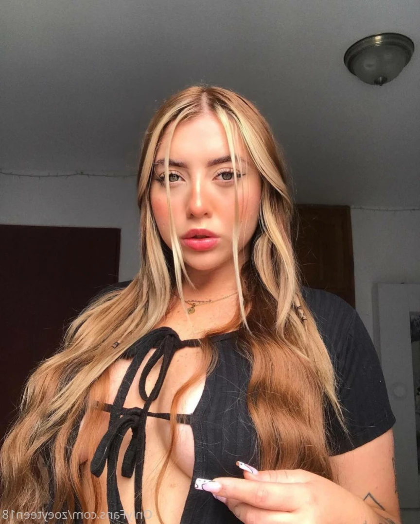 Zoeyteen [ zoeyteen18 ] Onlyfans leaked photo 14542476 on Hotleaks.tv