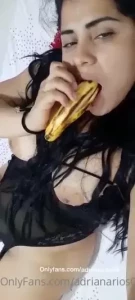 10516310