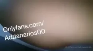 10516323