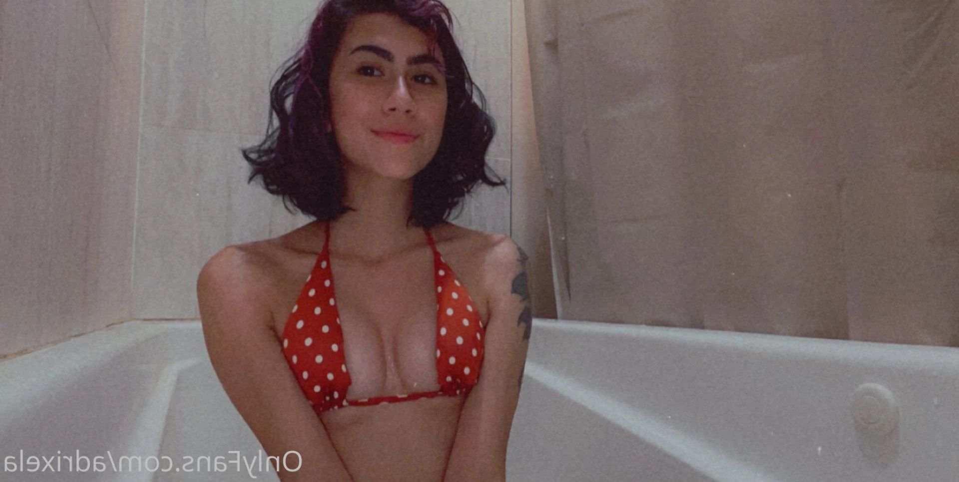 adri [ adrixela ] Onlyfans leaked photo 9239391 on Hotleaks.tv
