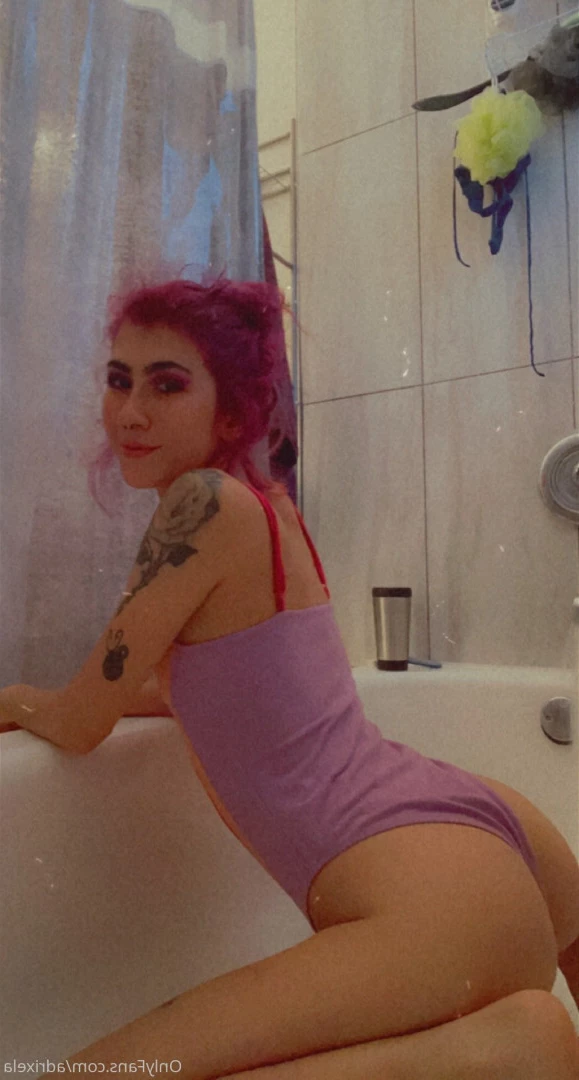 adri [ adrixela ] Onlyfans leaked photo 9239433 on Hotleaks.tv