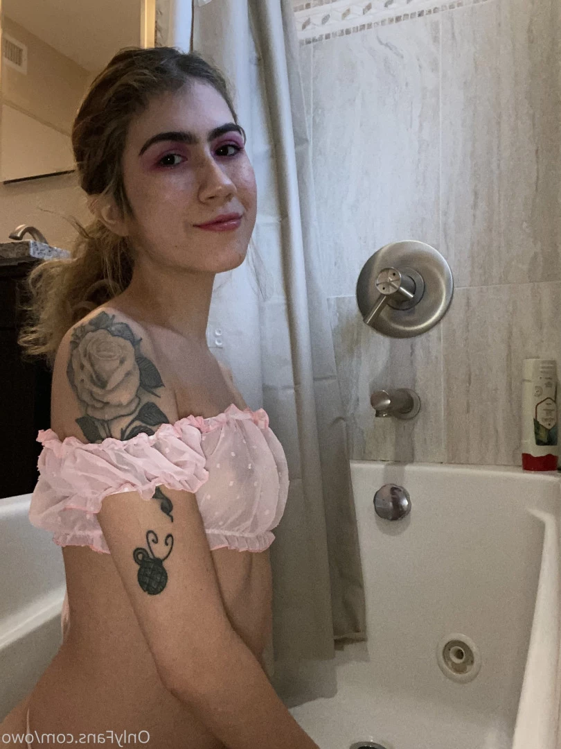 adri [ adrixela ] Onlyfans leaked photo 9239773 on Hotleaks.tv