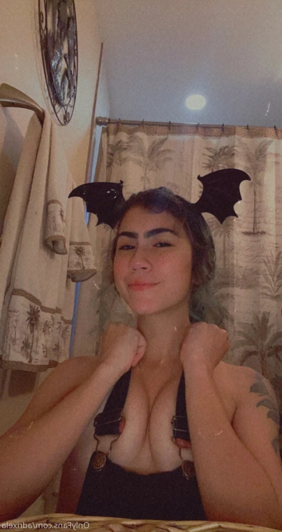 adri [ adrixela ] Onlyfans leaked photo 9239797 on Hotleaks.tv
