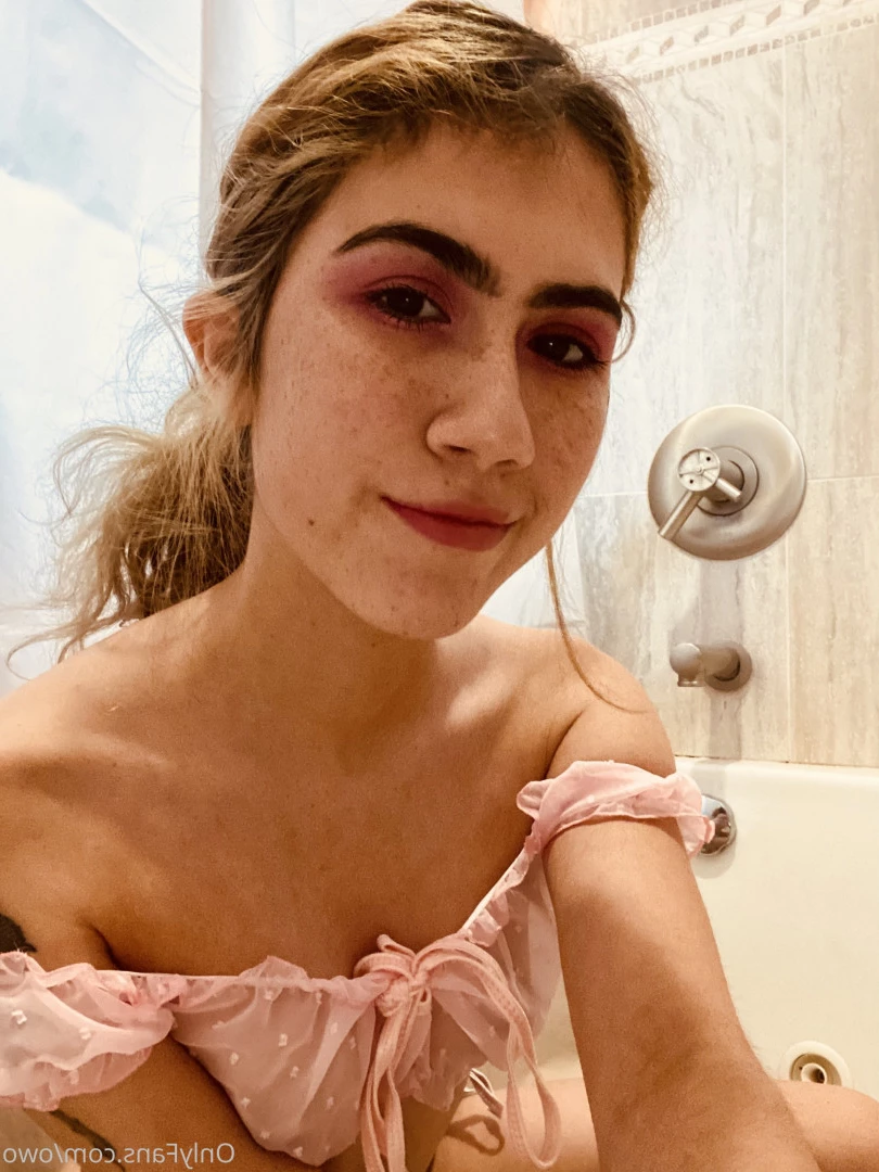 adri [ adrixela ] Onlyfans leaked photo 9240079 on Hotleaks.tv