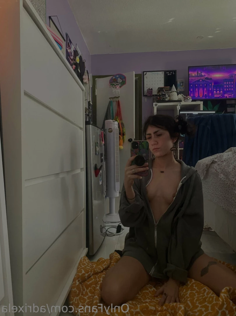 adri [ adrixela ] Onlyfans leaked photo 10876416 on Hotleaks.tv