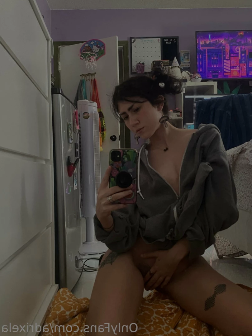adri [ adrixela ] Onlyfans leaked photo 13133713 on Hotleaks.tv