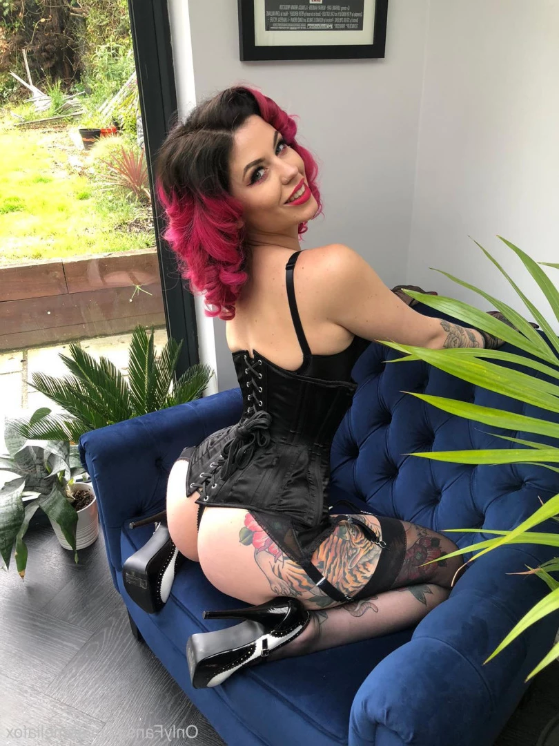 MOMMY FOX 💖 [ mommy_fox ] Onlyfans leaked photo 8833590 on Hotleaks.tv