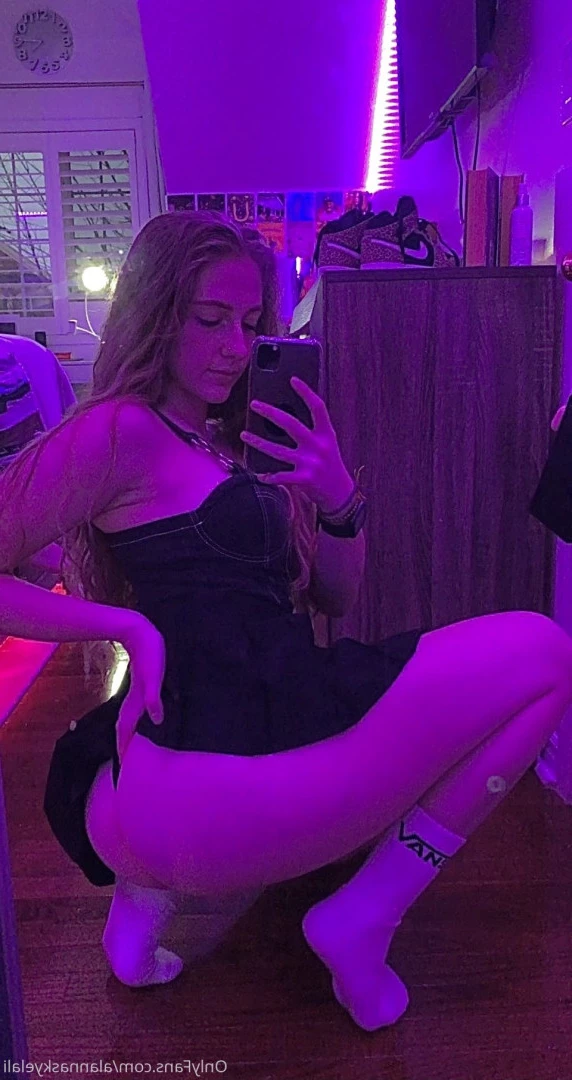 Skye Laliberte [ skyelaliberte ] Onlyfans leaked photo 9917082 on Hotleaks.tv