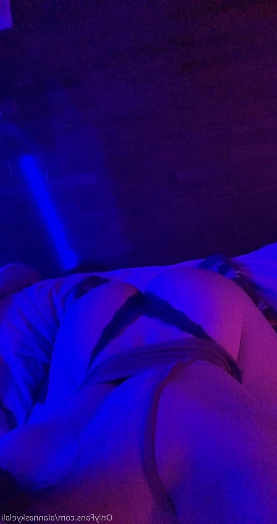 Skye Laliberte [ skyelaliberte ] Onlyfans leaked photo 9919062 on Hotleaks.tv