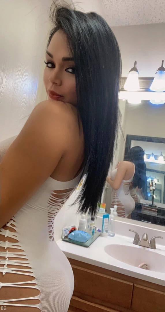 alexa_castano Onlyfans leaked photo 9906930 on Hotleaks.tv